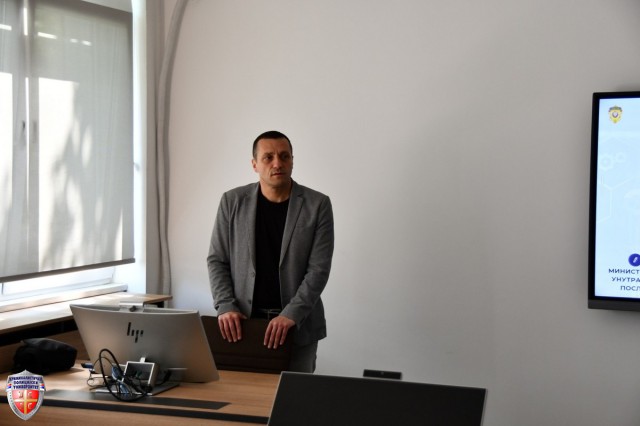 3_VV4_DSC_2591~0.JPG