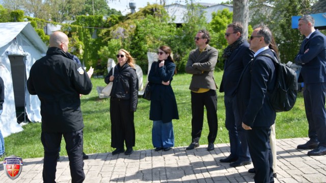 DSC_3458~1.JPG
