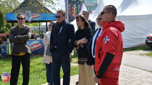 DSC_3461~0.JPG